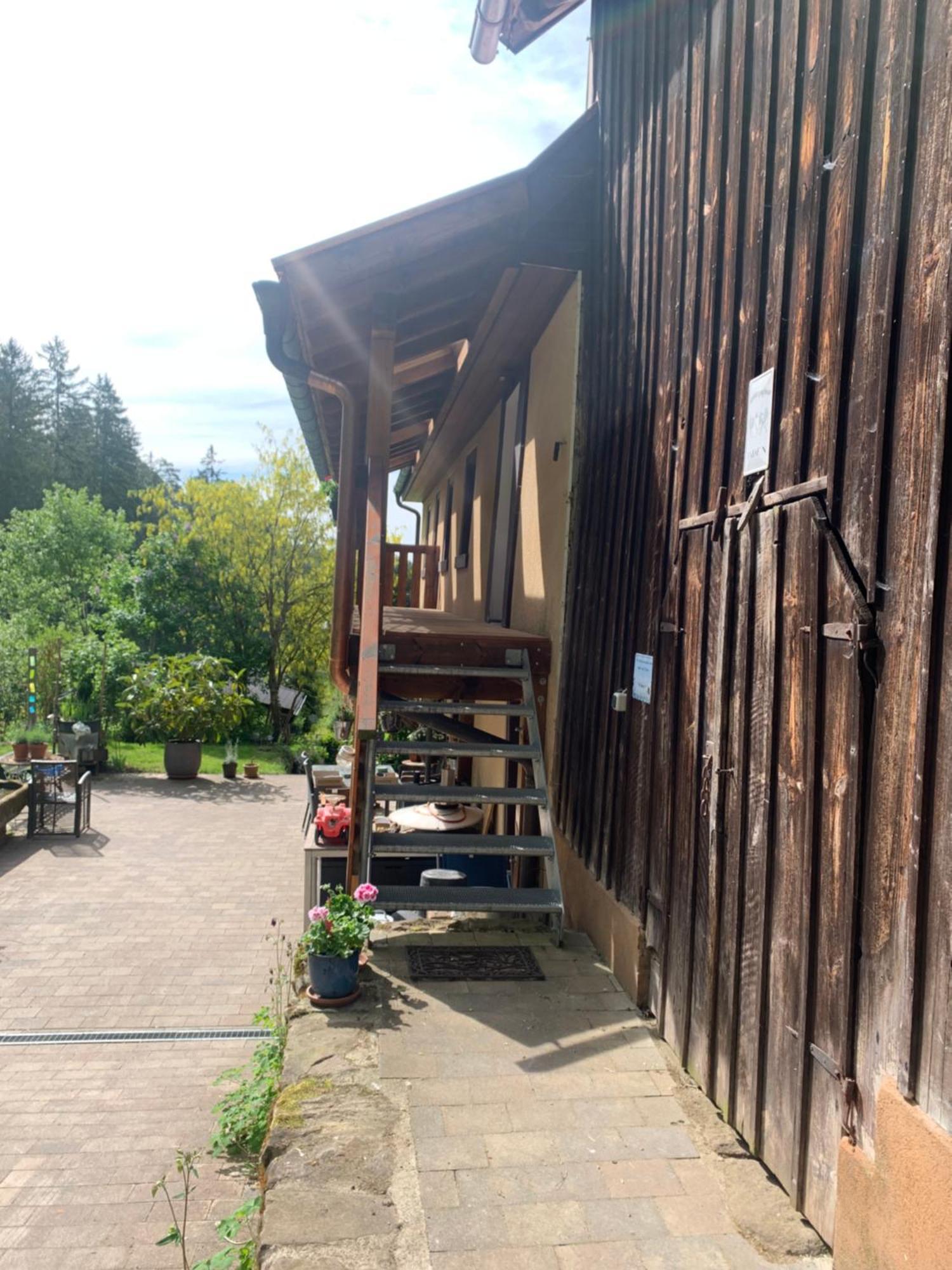 Tarahaus Lägenhet Sankt Georgen im Schwarzwald Exteriör bild
